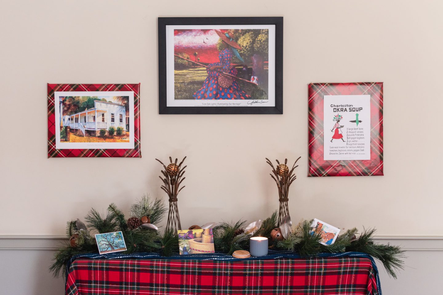 Heritage Holiday: How to Create a Gallery Wall for Christmas